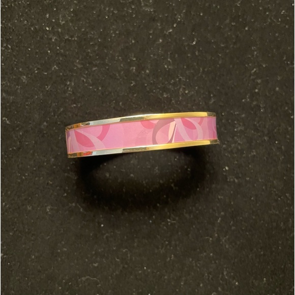 Vintage Avon Oval Bangle Bracelet - Picture 1 of 3